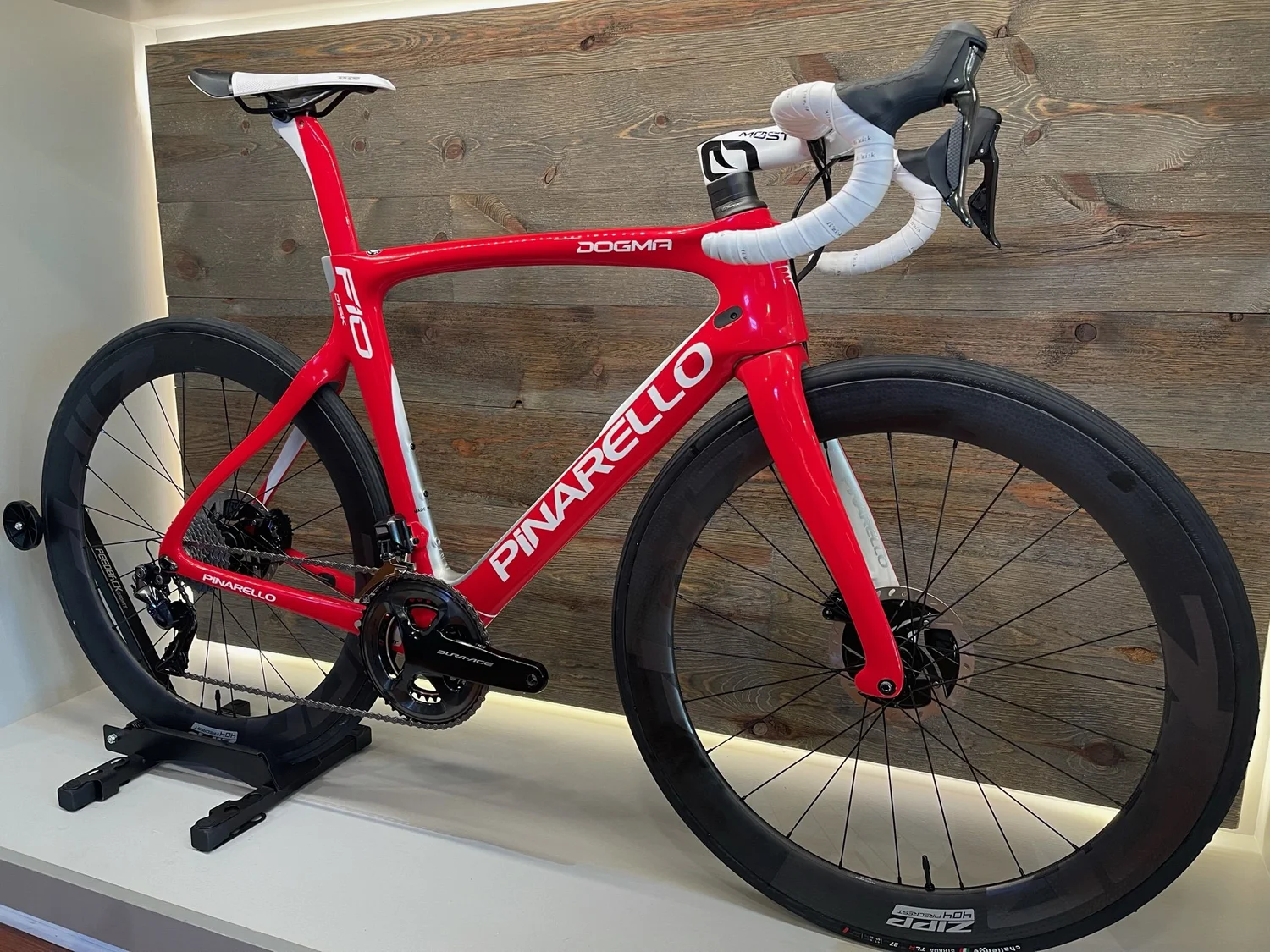 54 cm Pinarello Dogma F10 Custom — Bike Fitting | BioWheels